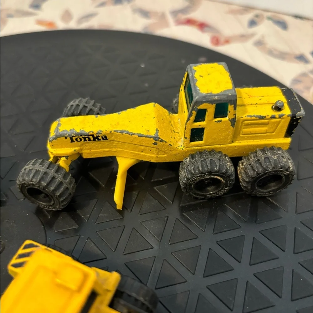 Vintage Trucks Earth Movers Matchbox Tonka TootsieToy Die Cast